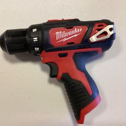MILWAUKEE DRILL