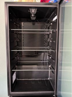 Mini fridge
