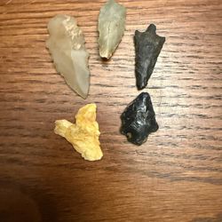 LOT FAKE Faux Arrow Shaped Rocks ALL FOR 