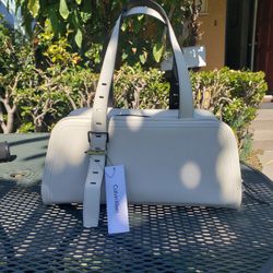 Clavin Klein Lowen Satchel Bag