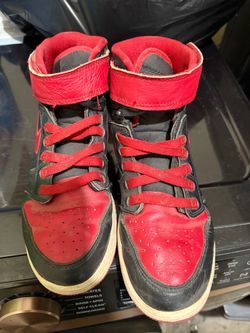 Youth sneakers