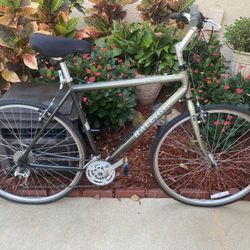 1998 Raleigh C200 21-speed Cross Sport Bicycle! Oversized aluminum  frame. $150, originally purchased for $400.  🚴‍♂️  