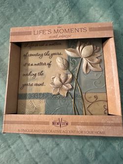 New View Life's Moments Wall Plaque - 'Making Years Count' Quote