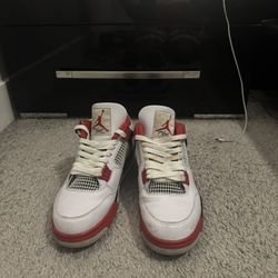 Air Jordan 4 Retro OG 'Fire Red' 2020 Size 11