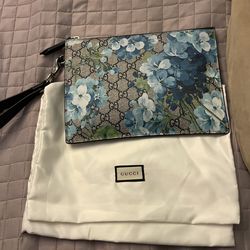 Gucci Wristlet