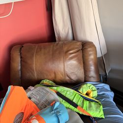 Free Recliners 