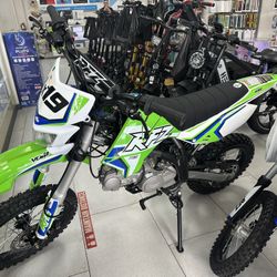 Apollo RFZ 125CC Dirt Bike New! Finance For $150 Down Payment!!