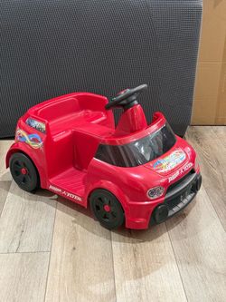 Radio flyer DJ dance and spin