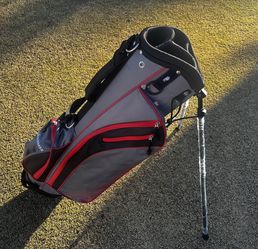 GOLF NEW WITHOUT TAGS DRIVEMAX LIGHTWEIGHT SUNDAY BAG