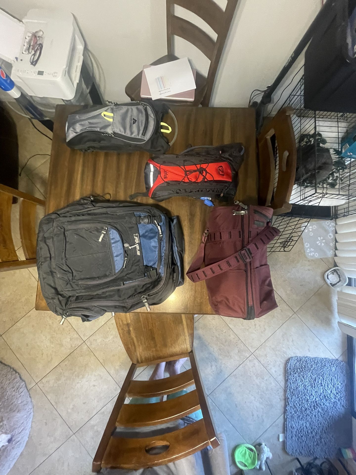 🔥FIRE SALE🔥LIKE NEW 🔥Backpack/Hydration packs/ Wine Pack Bundle