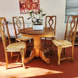 *Moving Sale* Solid Wood Round Dining Table with 4 Chairs – Classic Style