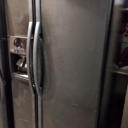 Black whirlpool refrigerator great condition we sell them all the time