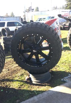 20 inch rims and 33s