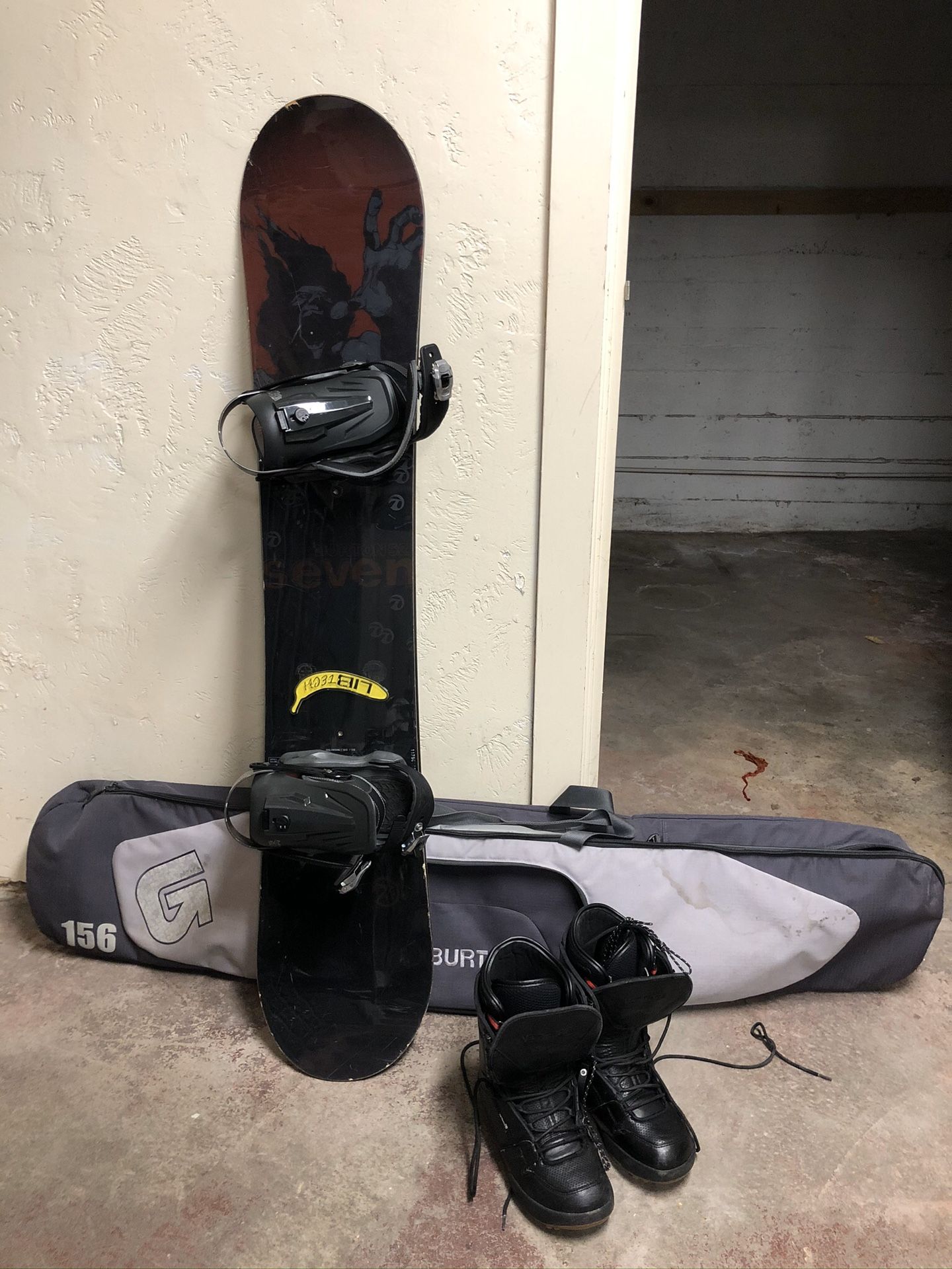 Burton 7 Snowboard 173" (2008) + Boots, Bindings & Bag!