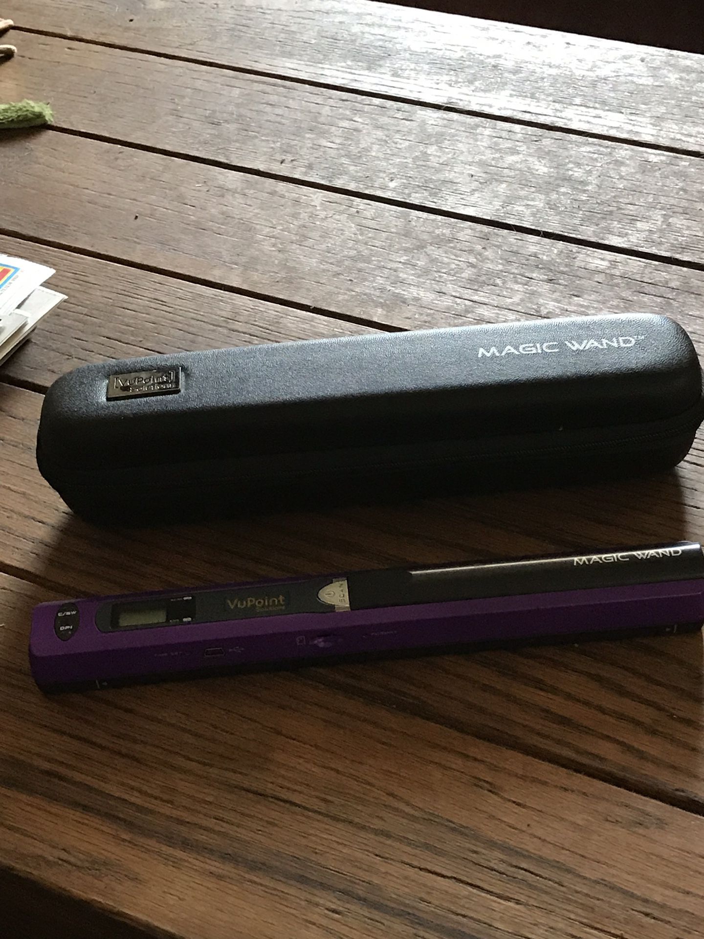 Portable scanner Magic wand VuPoint with case