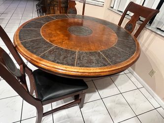 Dinning room table