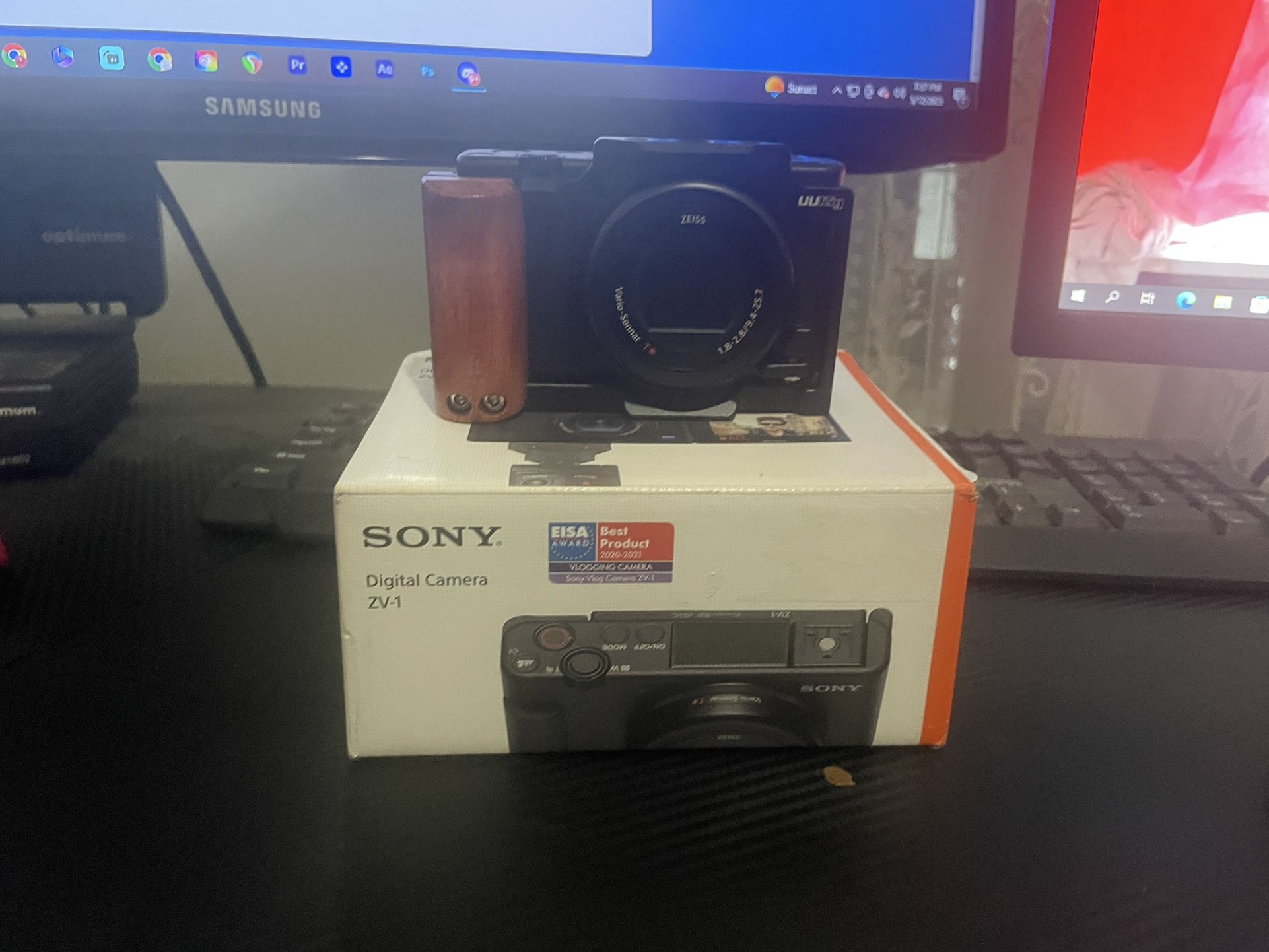 Zv 1 Plus Accessories Electronics & Media