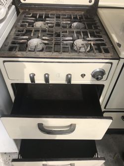 1920’s-30’s era Wedgewood Vintage Gas Range Cast Iron Art Deco Machine Age