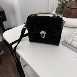 Mini Velvet Purse 