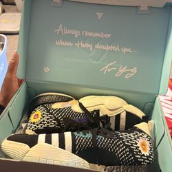 Adidas Trae Young “flowers”