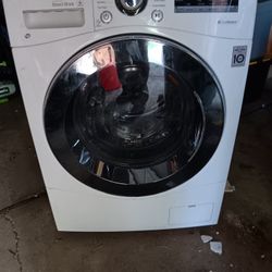 LG Washer/dryer Combo