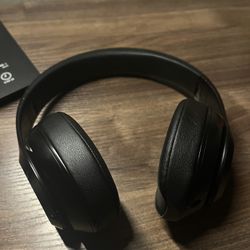 Beats Studio 3 *Read Description*