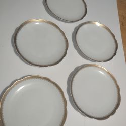 Vintage Bavaria porcelain set of five. 7-in wide. Gold gilded
