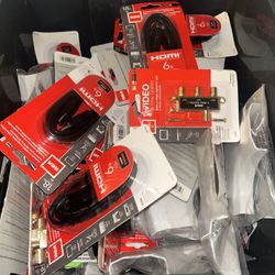LOT OF HDMI CABLES/CABLE COVERS