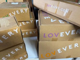 Lovevery kits 0-18 months + play gym