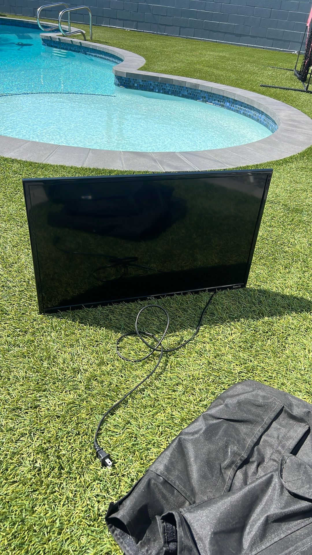 27 Inch TCL Roku Smart TV