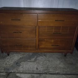 Dresser **Must Go Moving**