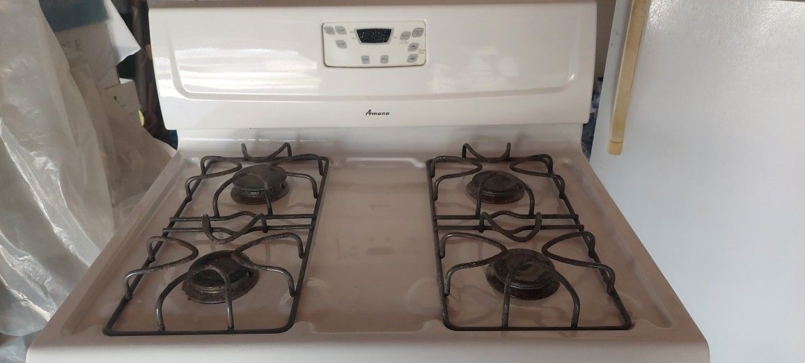 FREE DELIVERY GAS STOVE ⛽️ $180 OBO