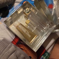 Sporty Citrus Michael Kors Gift Set