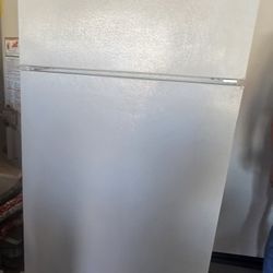 Fridge/ Freezer
