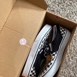 Vans Kid Size 2.5 