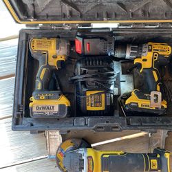 Dealt Power Tools 