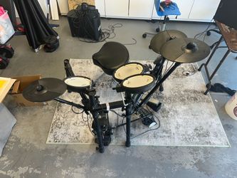 Roland TD-1 drums