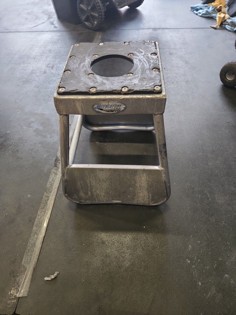 Dirt Bike Stand $20