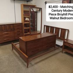 MCM 4 Piece Broyhill Premier Walnut Bedroom Set