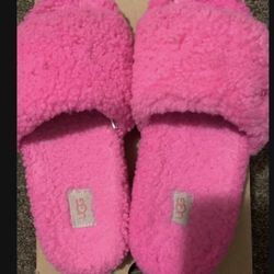 Used Uggs Slippers $20