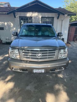 2003 Cadillac Escalade