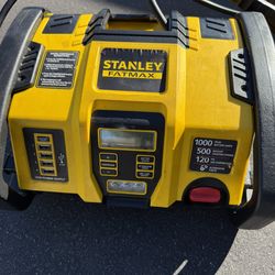 Stanley FATMAX portable Charger and Compressor
