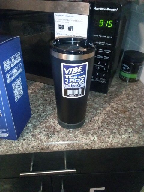 Vibe Tumblers 18oz Blue Tooth And Power Bank
