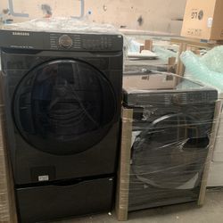 New Out Box Samsung 5.0 Cu Ft Smart Washer /7.5 Cu Ft Smart Gas Dryer 