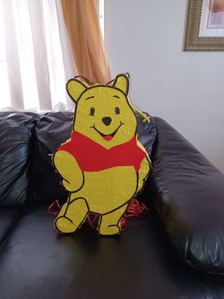 Winnie The POOH Piñata