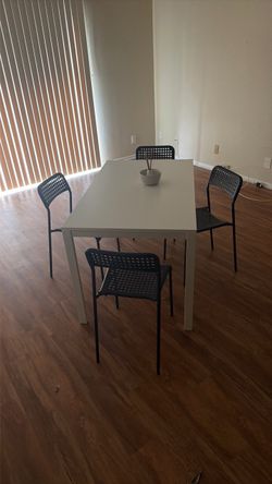 IKEA Dinnig table set