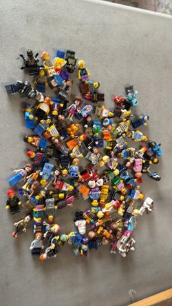 100 Lego Minifigures