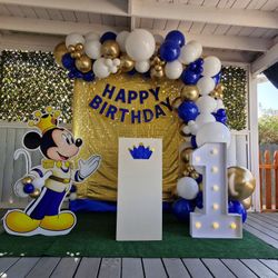 Balloon decoration 🎈