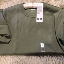 NWT UNIQLO Women’s T-Shirt Green XL but fits M L