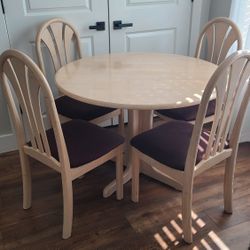 Solid Wood Dining Table Set – 4 Chairs – $250 OBO – Must Go!
